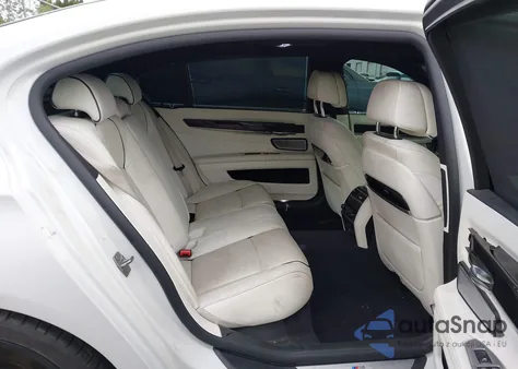 2013 BMW 750Li xDrive из США, поврежденный, VIN WBAYF8C5XDD139832